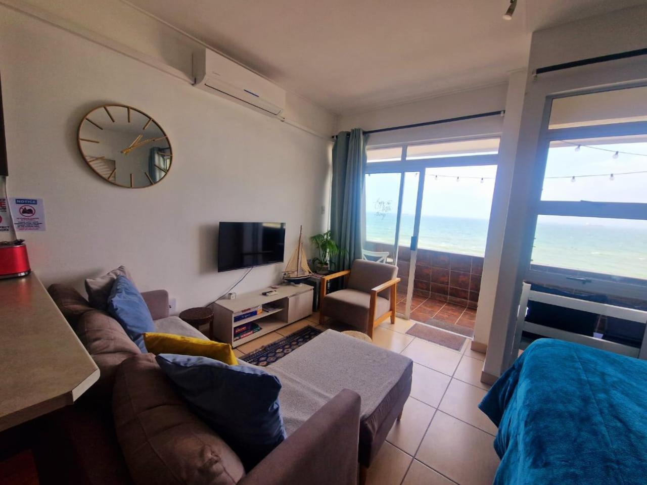 Ocean Gem-back Up Power, Families & Couples, Umdloti