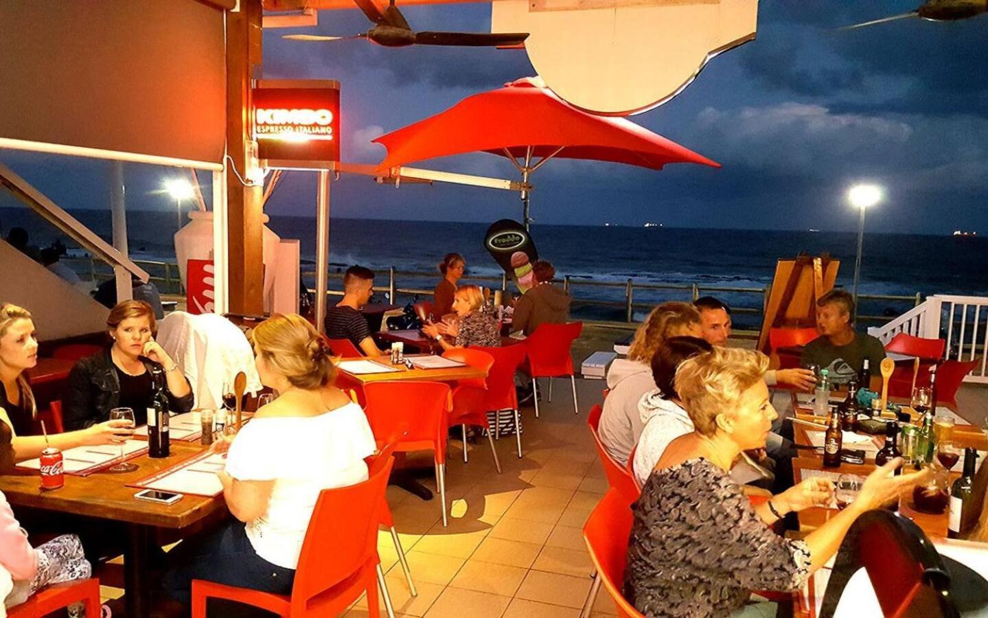 Ocean Gem-back Up Power, Families & Couples, Apartment Umdloti