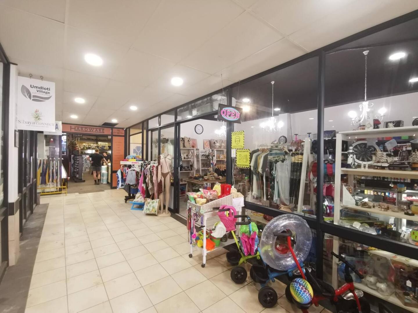 Ocean Gem-back Up Power, Families & Couples, Apartment Umdloti